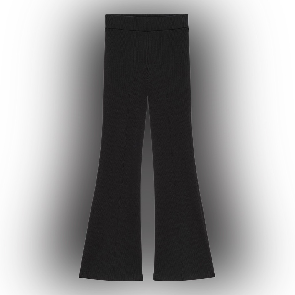 Donni Rib Kick Flare in Jet Black